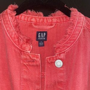 GAP- WOMEN’S JEAN JACKET- COLOR: TERRACOTTA- SIZE M